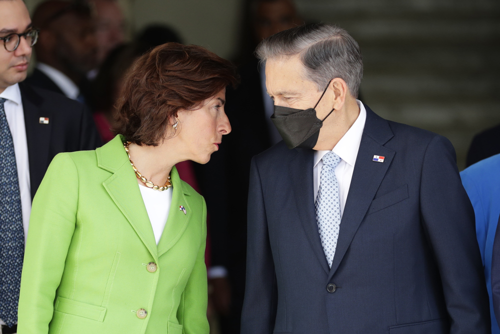 EE.UU. se asocia con Panamá para impulsar el sector de los semiconductores