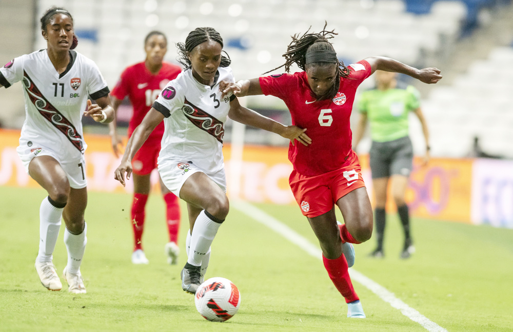 Las jugadoras de fútbol de Canadá llegan a un acuerdo salarial con su federación