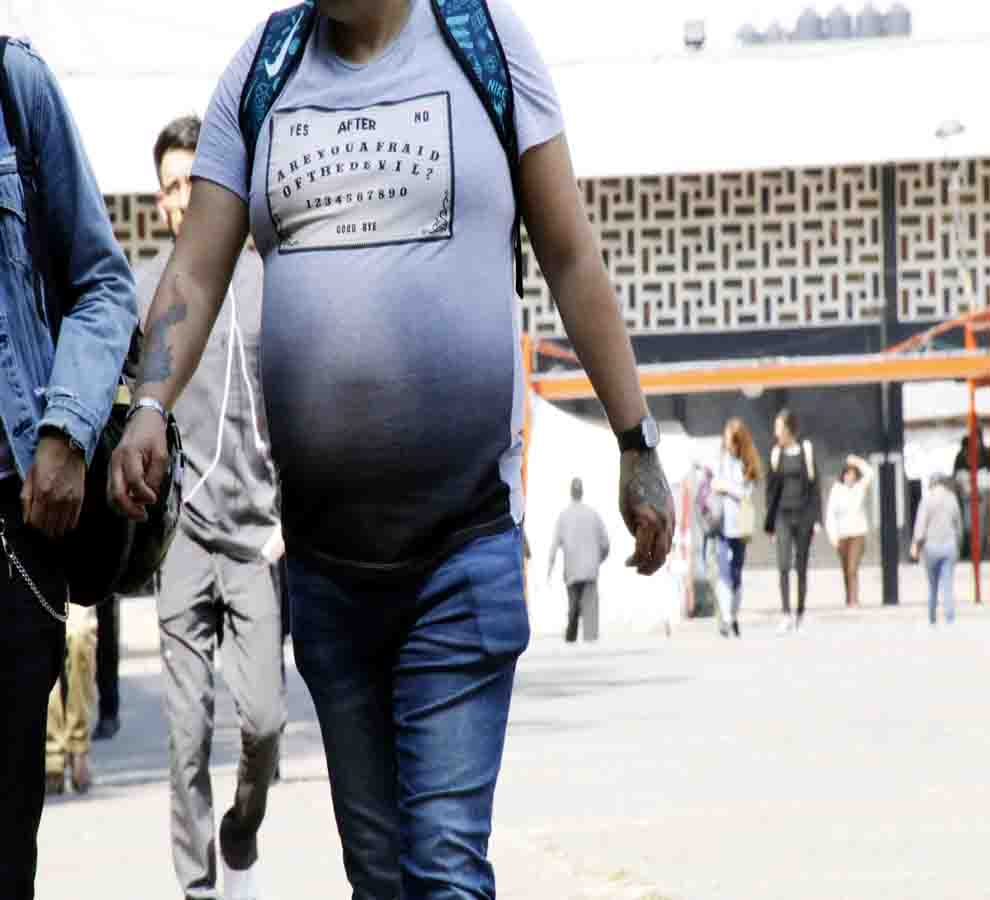 Personas que viven con sobrepeso y obesidad, con más riesgo en épocas de calor