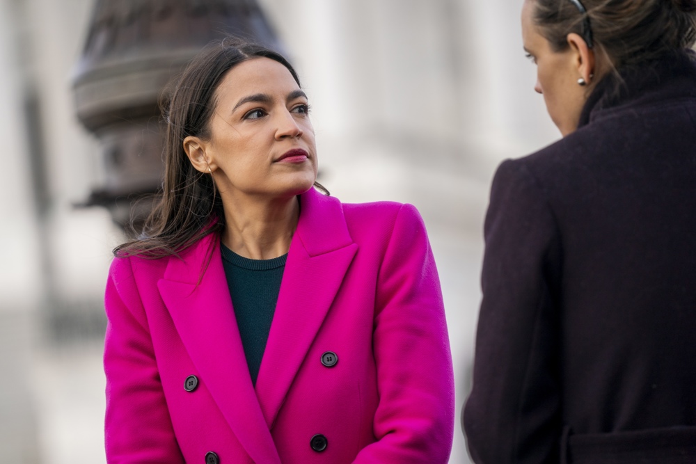 Un grupo de congresistas demócratas de EE.UU. visitará América Latina, afirma diario