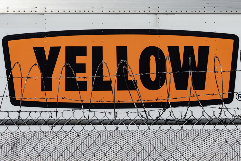 Transportadora de carga Yellow declara bancarrota; dejará sin empleo a 30.000 trabajadores