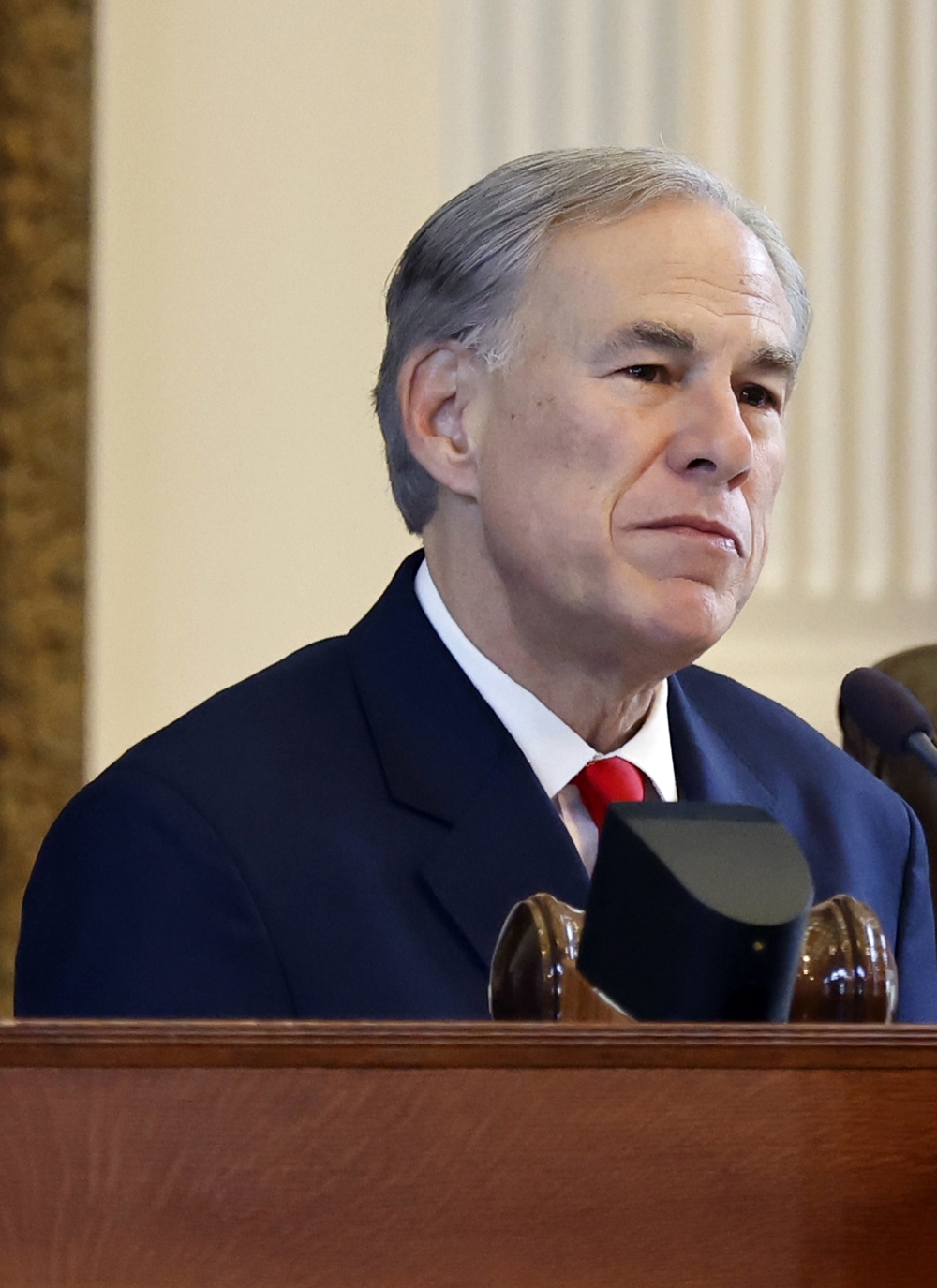 Congresistas hispanos piden investigar las separaciones de familias migrantes en Texas