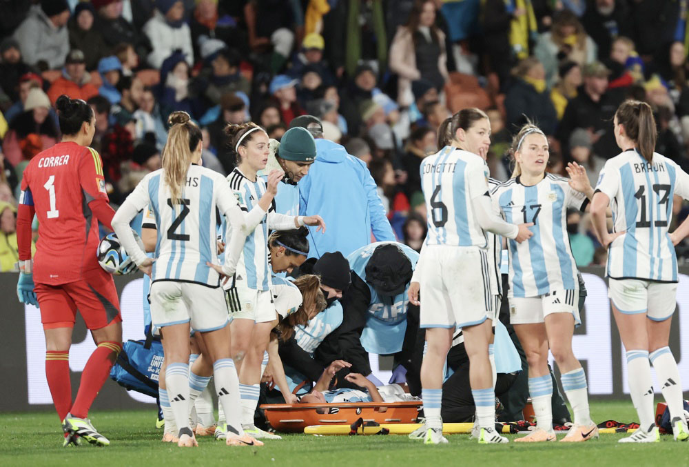 La lesión de Bonsegundo deja huérfana a Argentina frente a Suecia