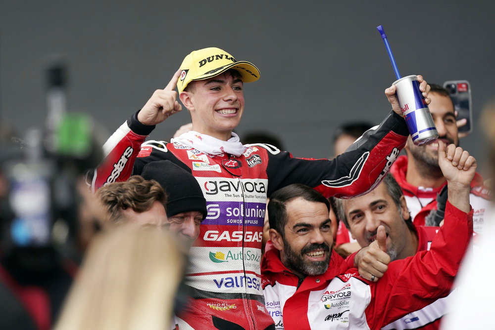 David Alonso da el primer triunfo en el mundial a Colombia
