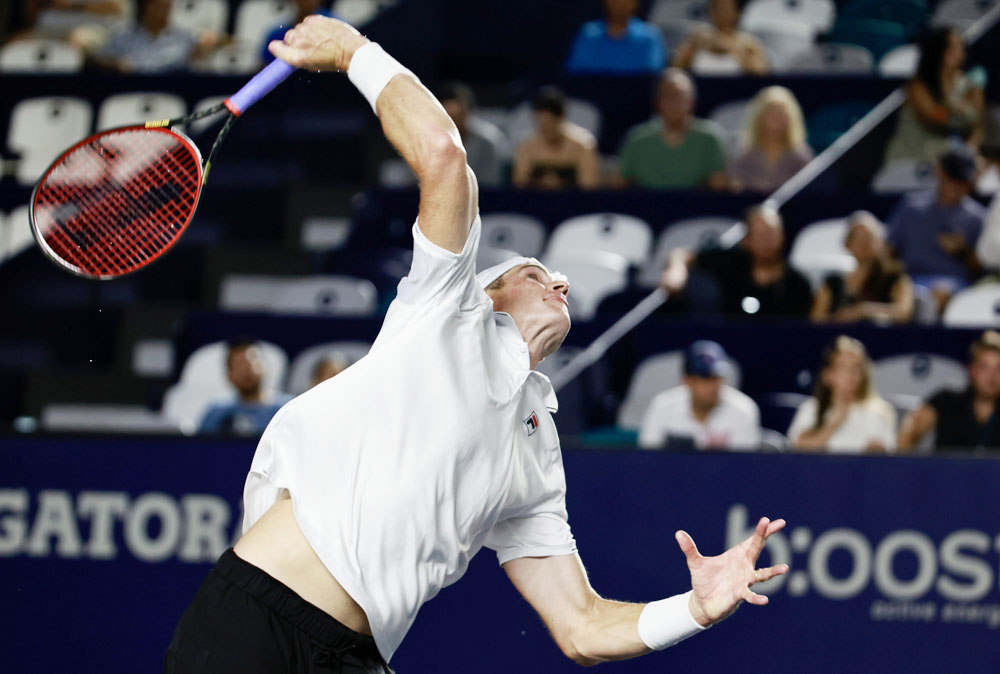 Isner avanza en Abierto de Los Cabos y se cita con Stéfanos Tsitsipás en octavos
