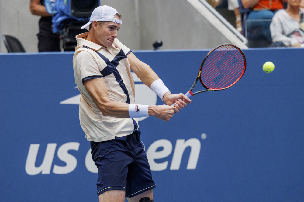 John Isner derrota al argentino Facundo Díaz Acosta y retrasa su adiós al tenis