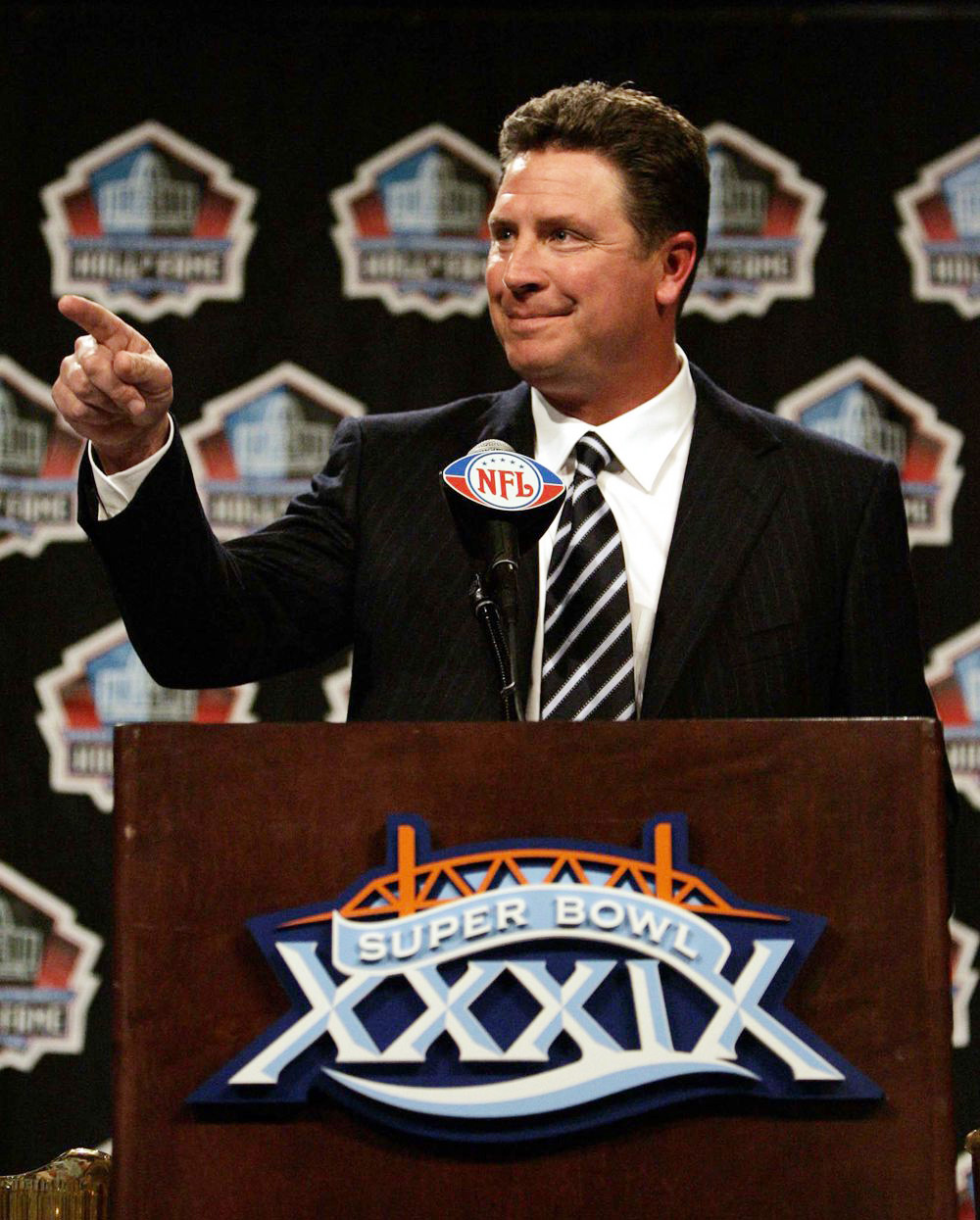 Montana pone a Dan Marino sobre Brady como el mejor ‘quarterback’ de la historia en NFL
