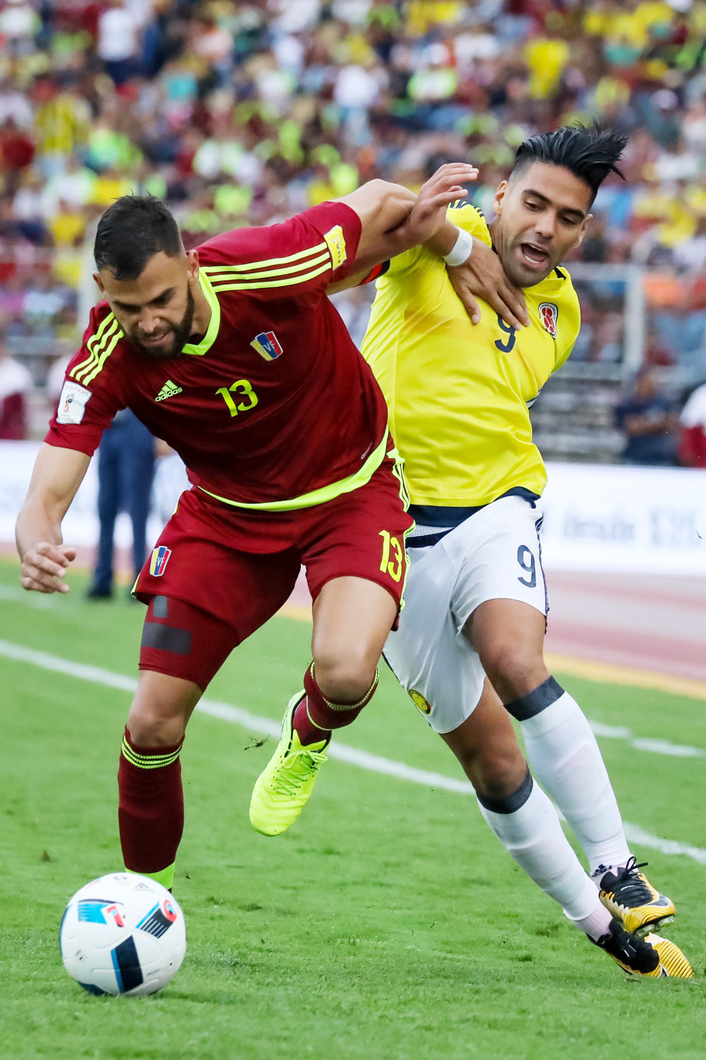 El internacional venezolano Jhon Chancellor ficha por el Necaxa