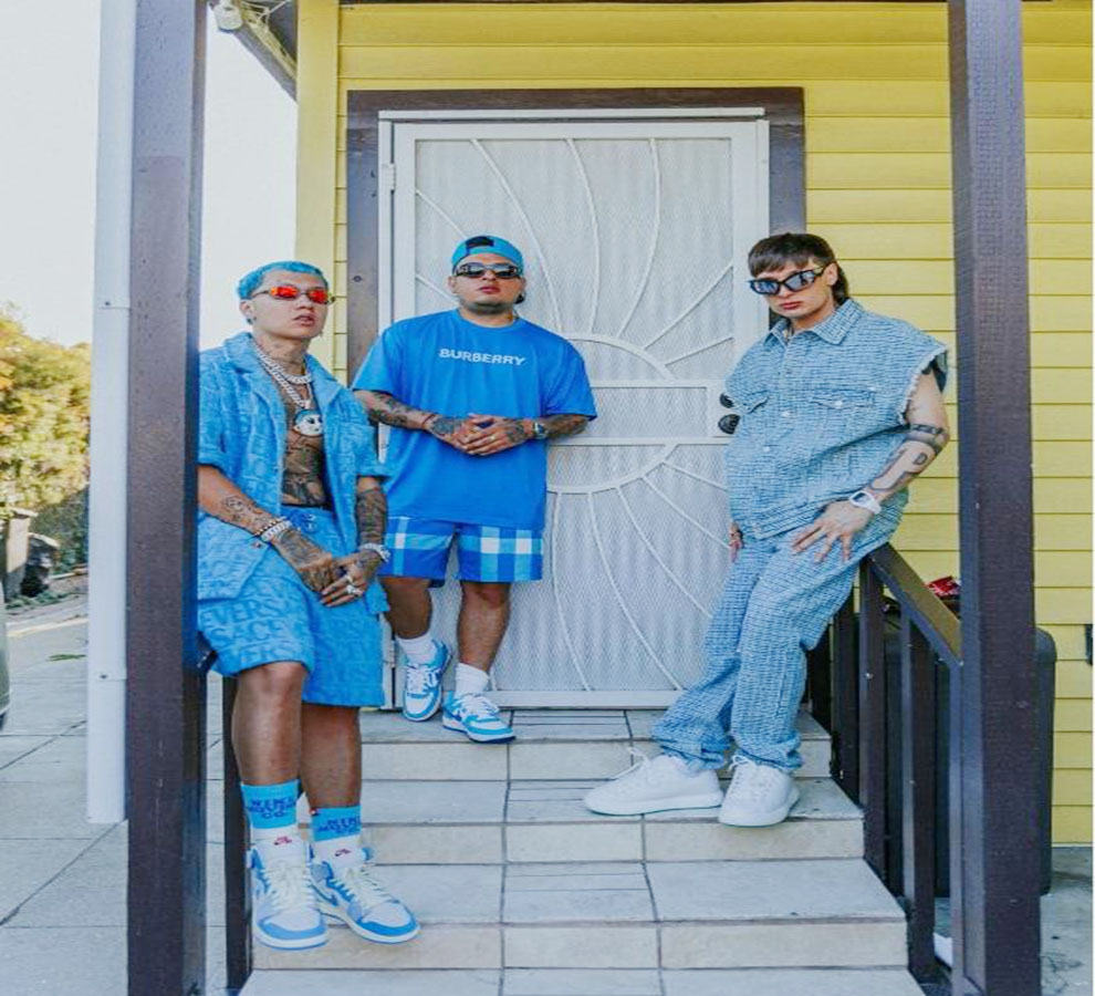 Blessd, Peso Pluma y SOG se unen en “Ojos Azules”