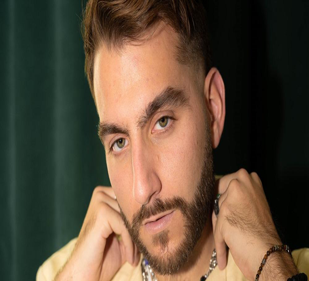 Tres Dedos se inspira en el poder del amor en su nuevo sencillo “A Tu Lado”