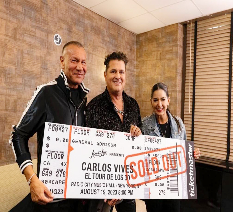 Carlos Vives inicia “El Tour de los 30” con lleno total en Nueva York