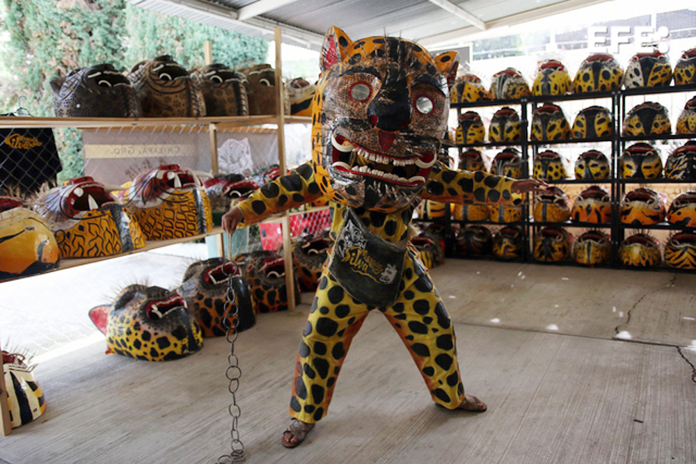 Hombres tigre reivindican Chilapa, municipio calificado de violento en el sur de México