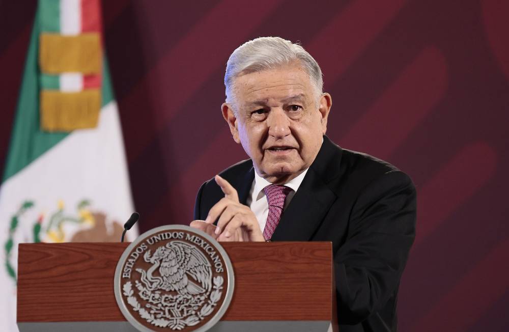 López Obrador anuncia reforma constitucional para elegir a los jueces por voto popular