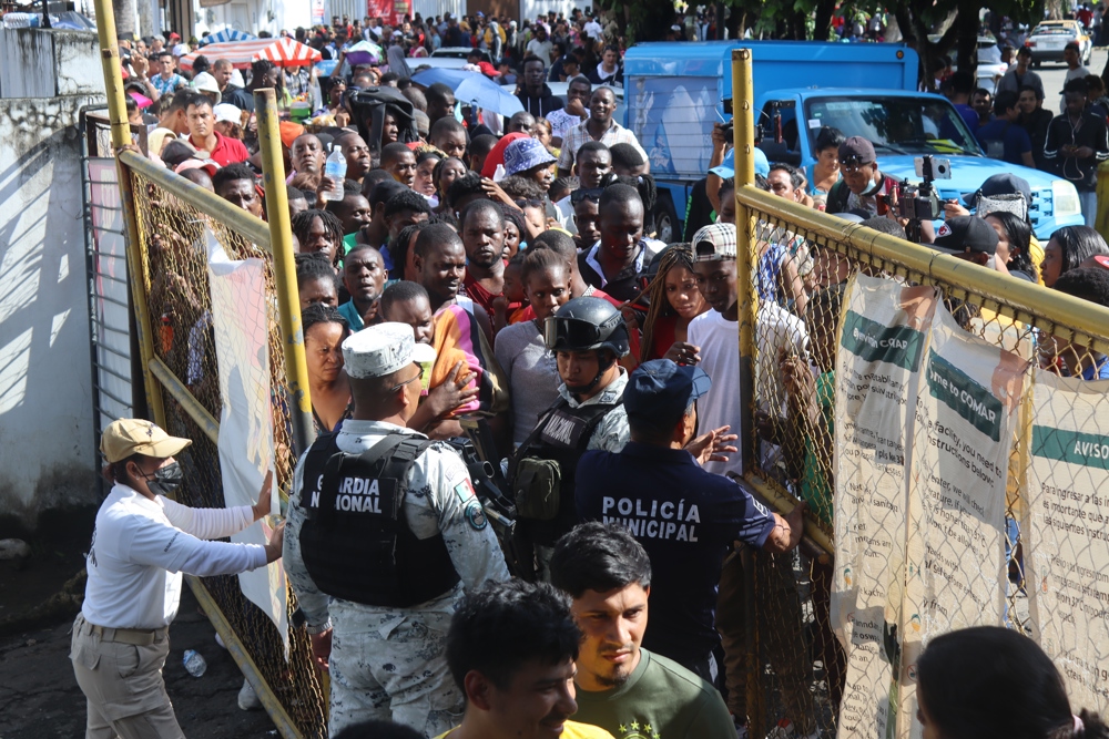 ONG estiman entre 90.000 y 100.000 migrantes varados en la frontera sur de México