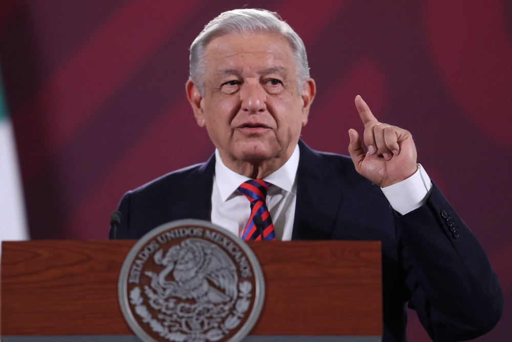 López Obrador llega con una aprobación del 57 % a su quinto informe de Gobierno