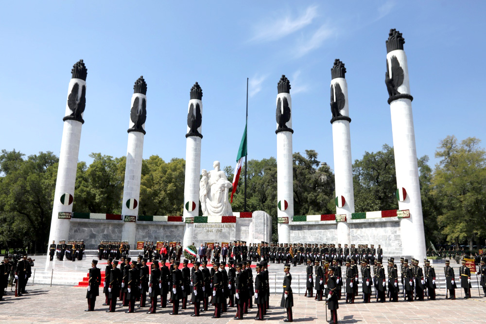 México inicia sus fiestas patrias con un rol destacado del Ejército