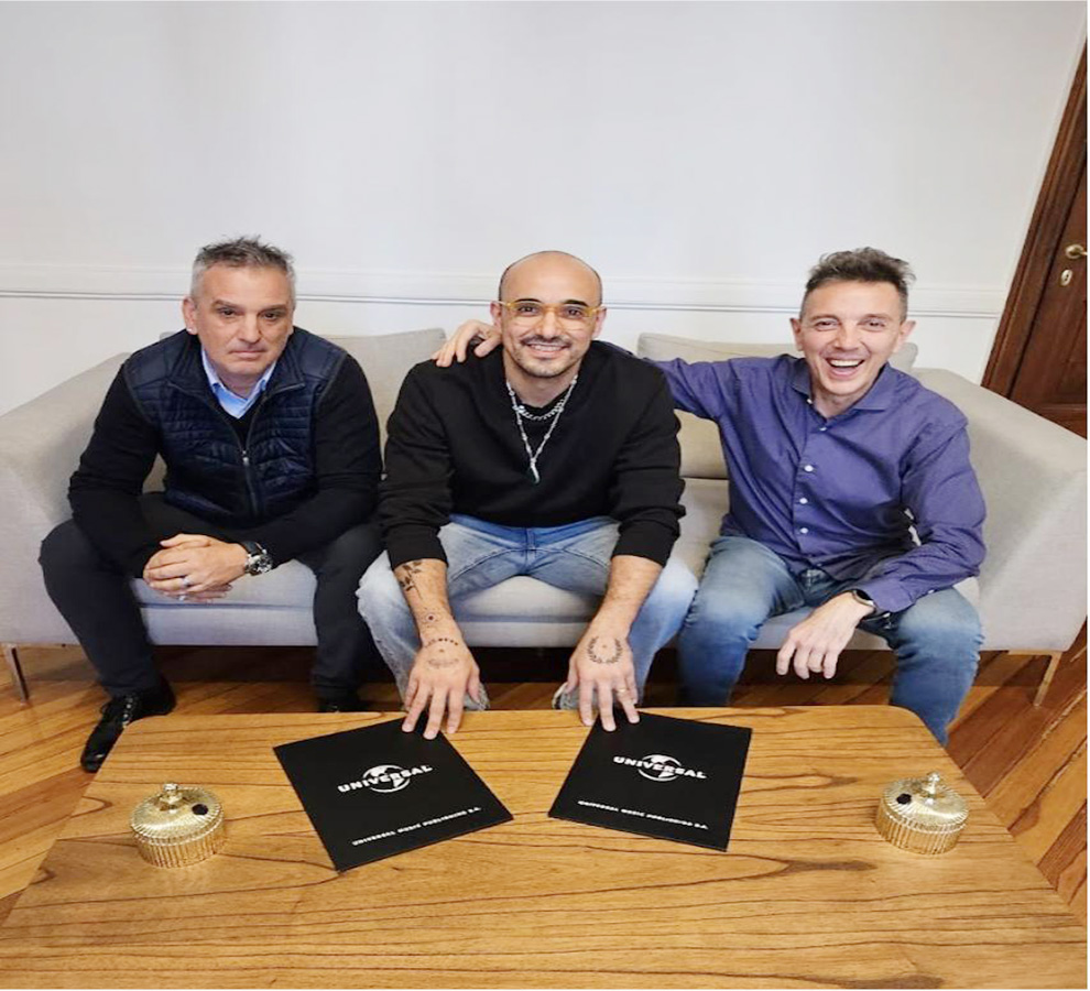Cantautor Abel Pintos firma contrato exclusivo con Universal Music Publishing Group