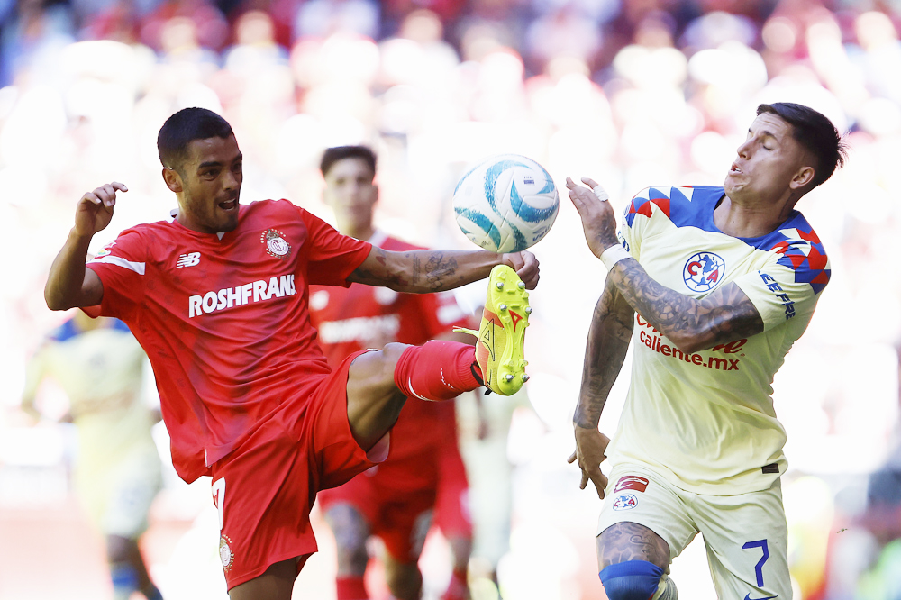 El América empata con el Toluca, con protagonismo del chileno Diego Valdés