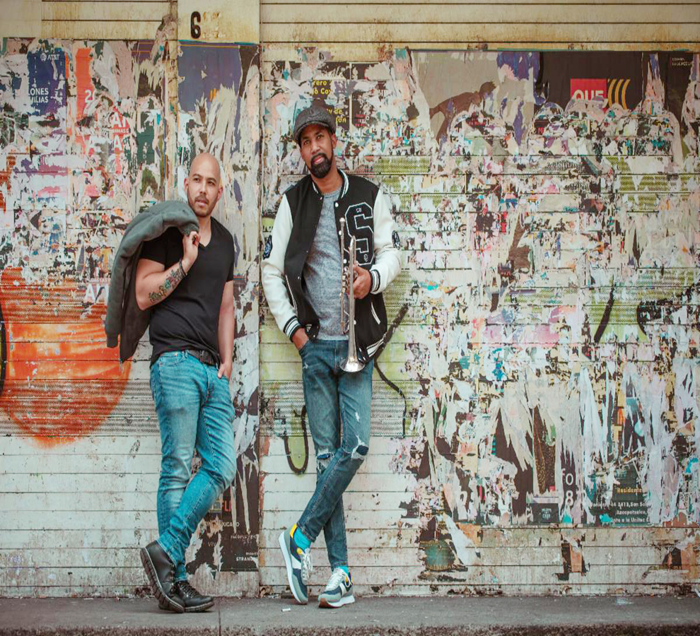 Bella Cumbia rinde tributo al Príncipe de la Canción mediante un medley