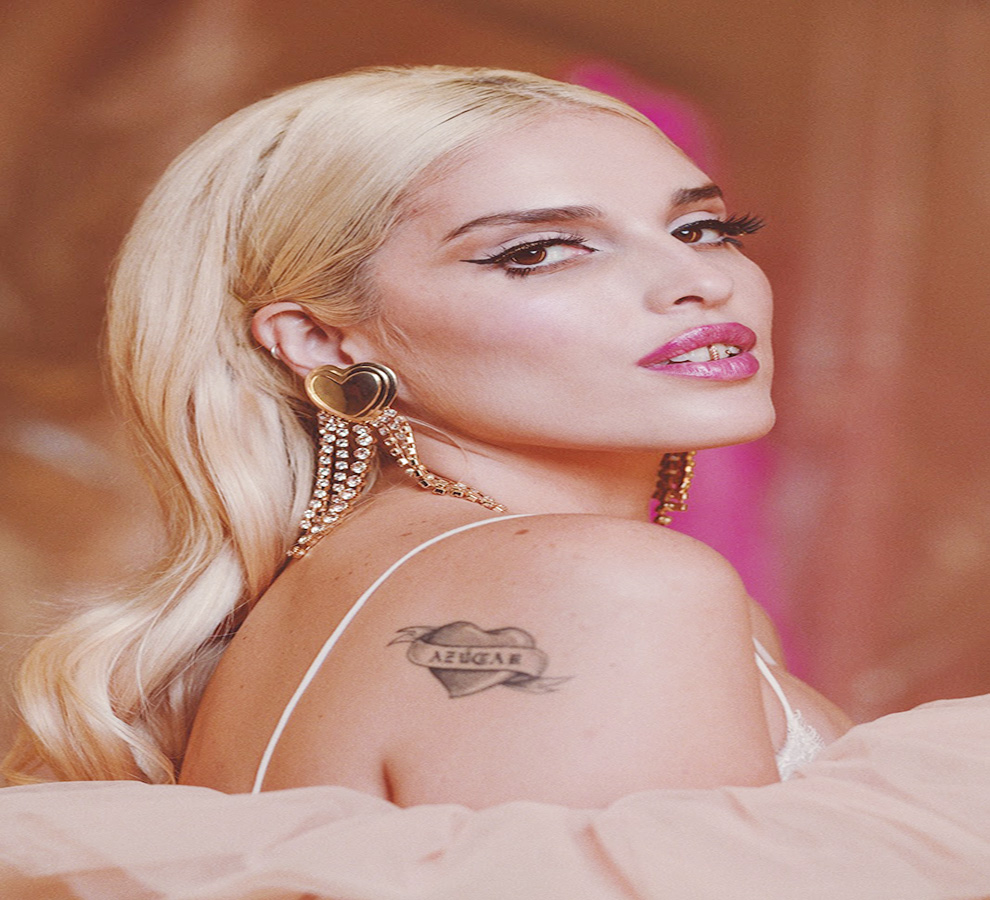 ELENA ROSE  obtiene nominación a los Latin Grammys® en la categoría compositor del año