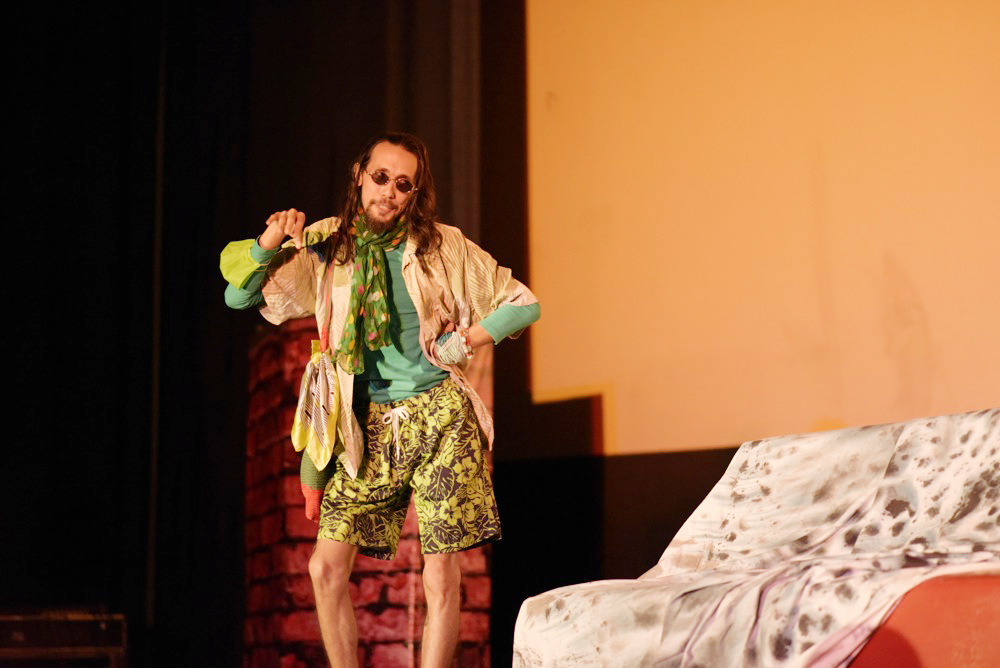 La exitosa obra cubana “Farándula” llega a Nueva York protagonizada por su autor