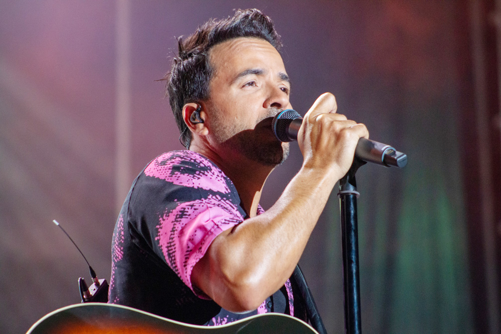 Luis Fonsi anuncia su gira “25 años” con inicio el 16 de febrero en Madrid