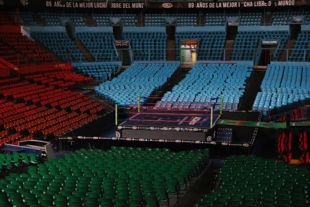 KeMonito, dispuesto a cerrar la Arena México si lo despojan del personaje