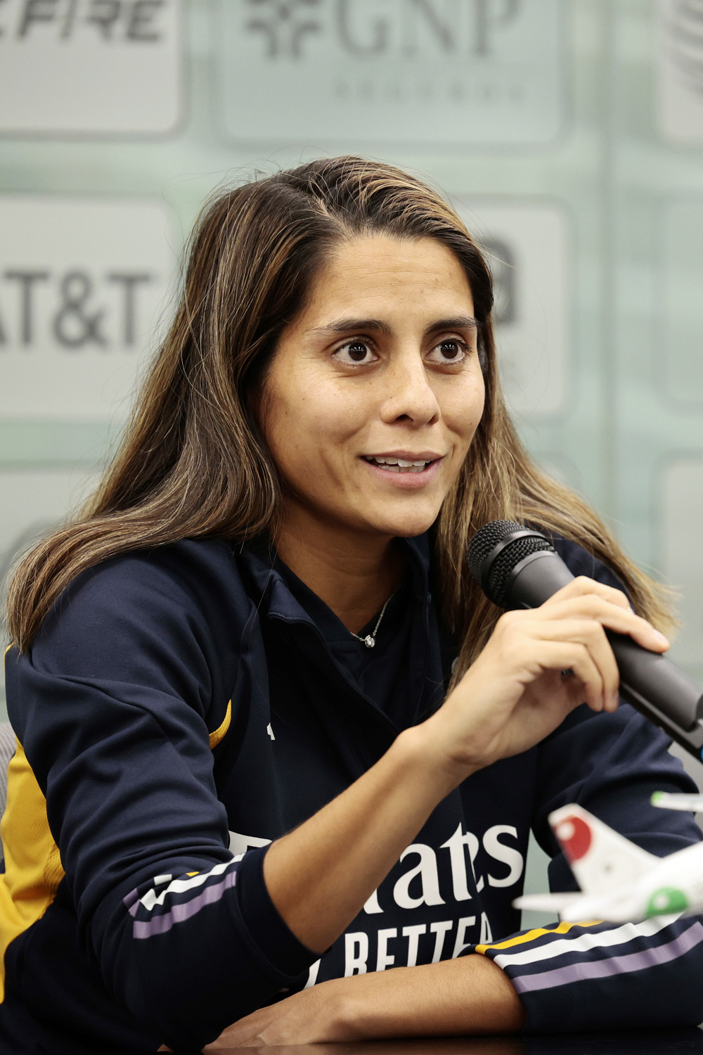Kenti Robles: “La sociedad demanda ver a las mujeres jugar fútbol”