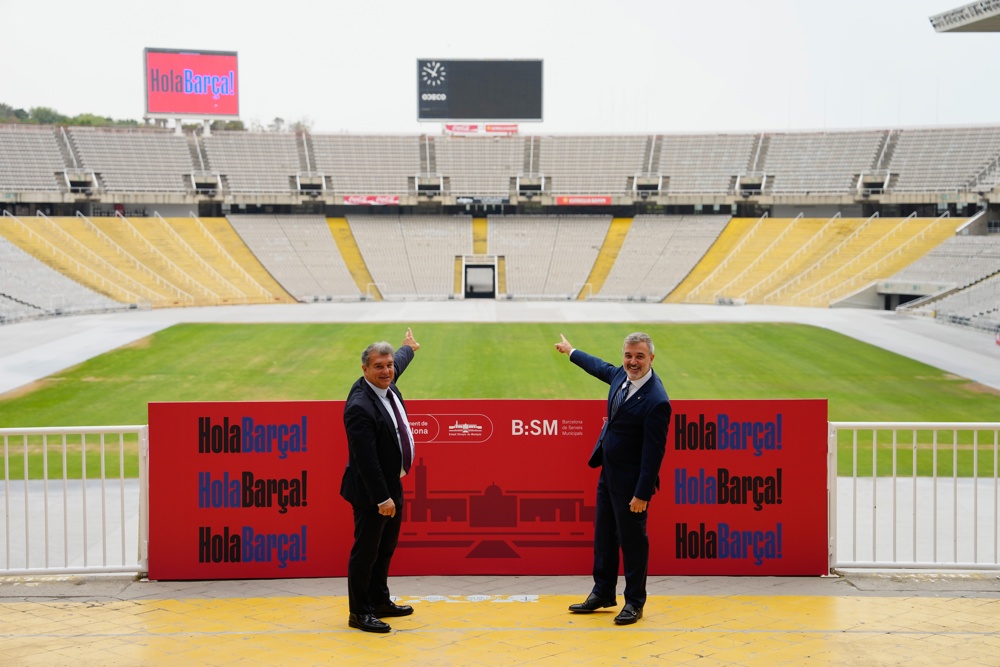 Montjuïc se pasa al ‘look’ azulgrana