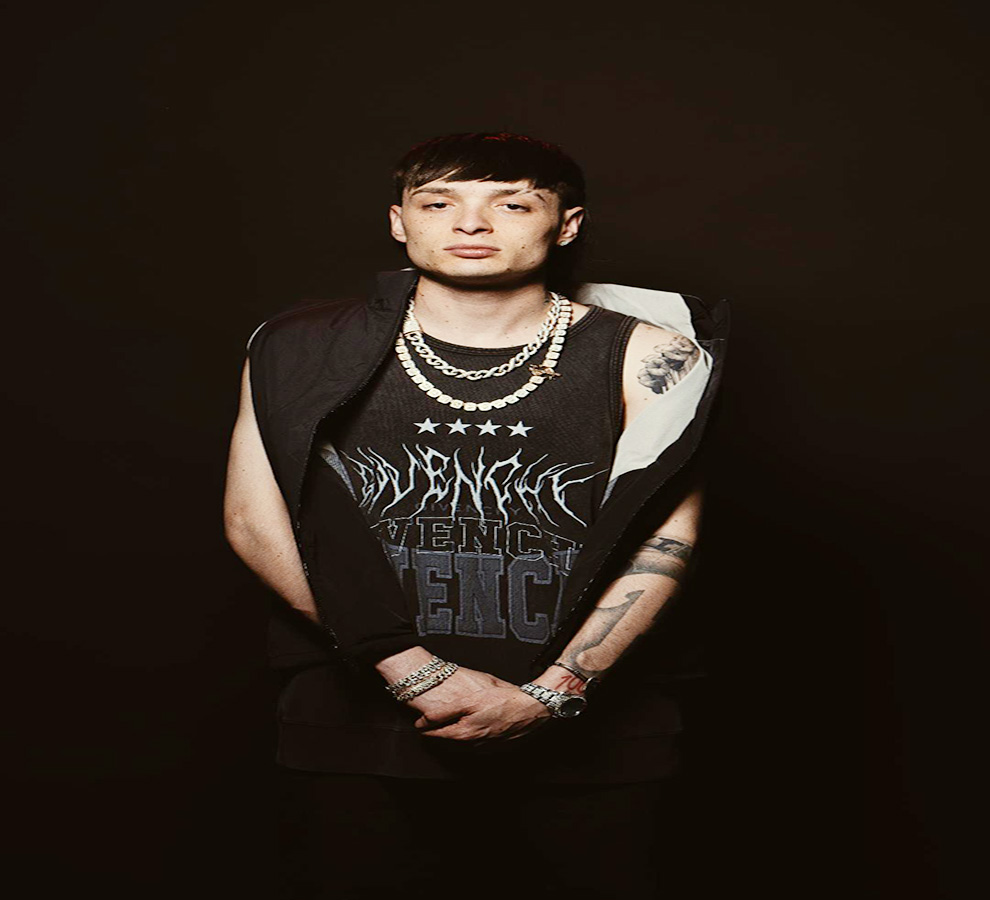 Peso Pluma, Angeles Azules y Manuel Turizo actuarán en los Premios Billboard Latinos