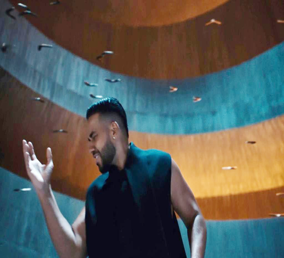 Romeo Santos celebra primer año de su disco “Fórmula Vol. 3” con el videoclip “Boomerang”