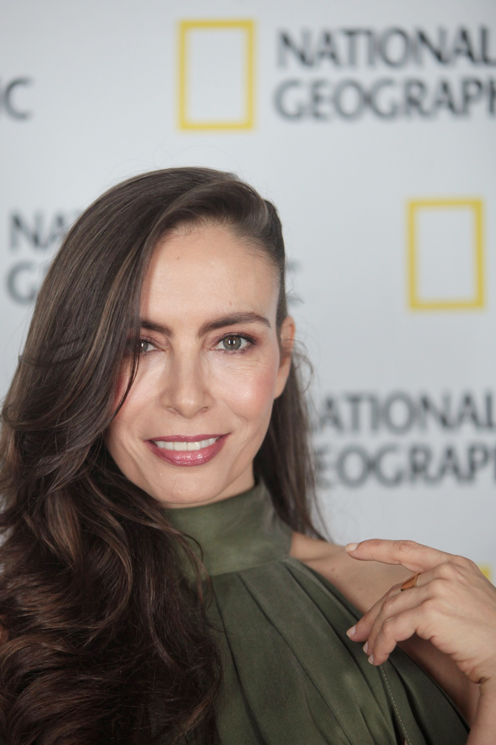 La mexicana Sasha Sokol dice que autoridades ratificaron sentencia contra Luis de Llano