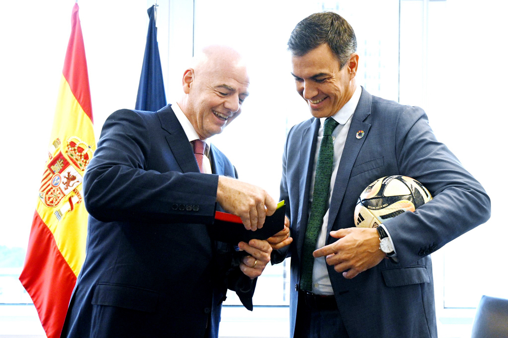 Sánchez defiende ante Infantino la candidatura al Mundial 2030 tras el caso Rubiales
