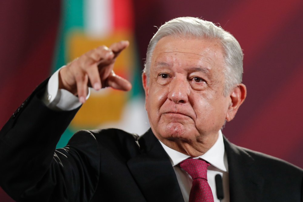 López Obrador defiende que su modelo económico de “humanismo mexicano” es “excepcional”
