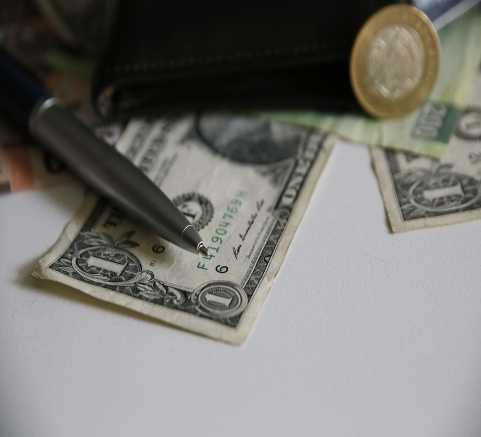 Deuda mundial está volviendo a su tendencia ascendente: FMI