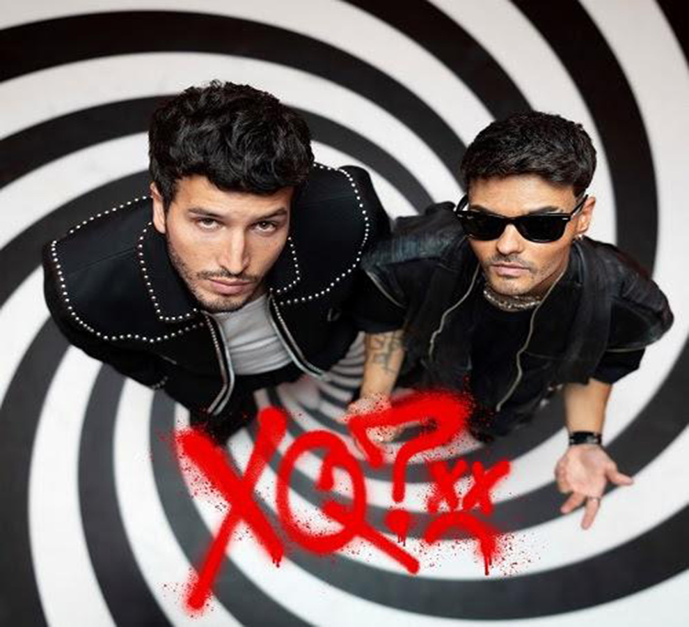 Abraham Mateo y Sebastián Yatra profundizan en el enamoramiento con “Xq Sigues Pasando? :(“