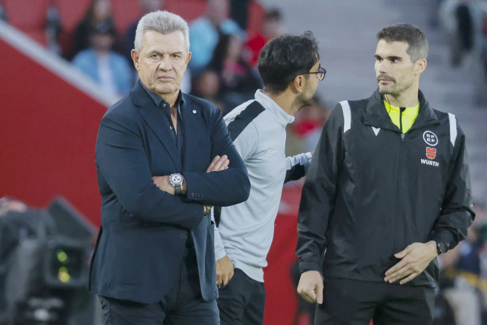 Javier Aguirre:"Tenemos que ser tan intensos contra el Boiro como lo fuimos ante el Barça"