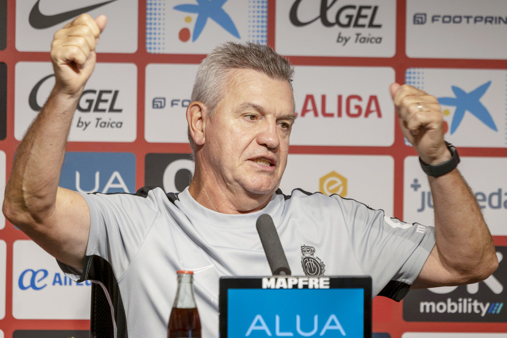 Javier Aguirre: “El Valencia tiene una colección de jugadores espectaculares”
