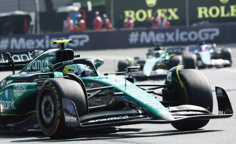 Alonso abandonó en la vuelta 48 del Gran Premio de México