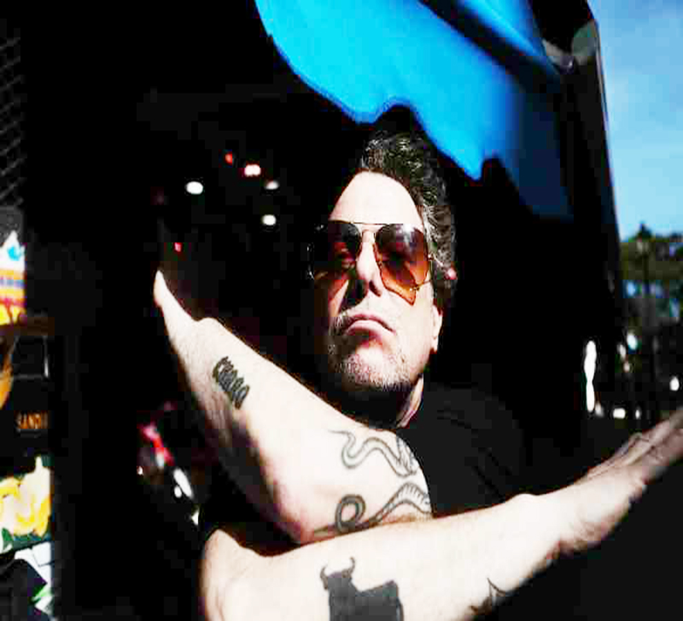 Andrés Calamaro llegará a Tampa para dar una noche de rock en español