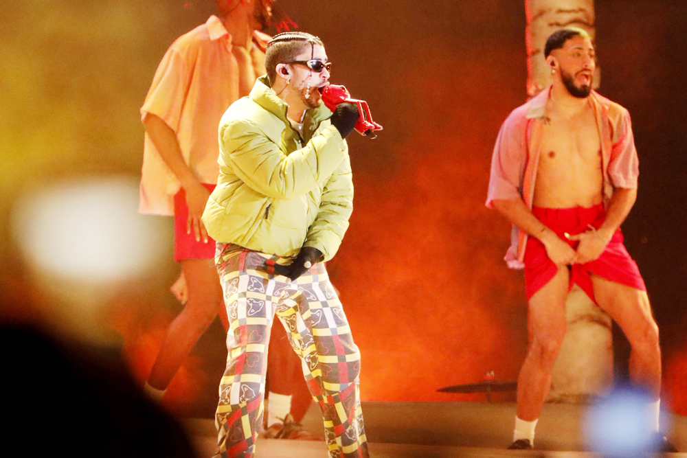 Bad Bunny lanza nuevo disco que promete una vez más revolucionar la industria musical