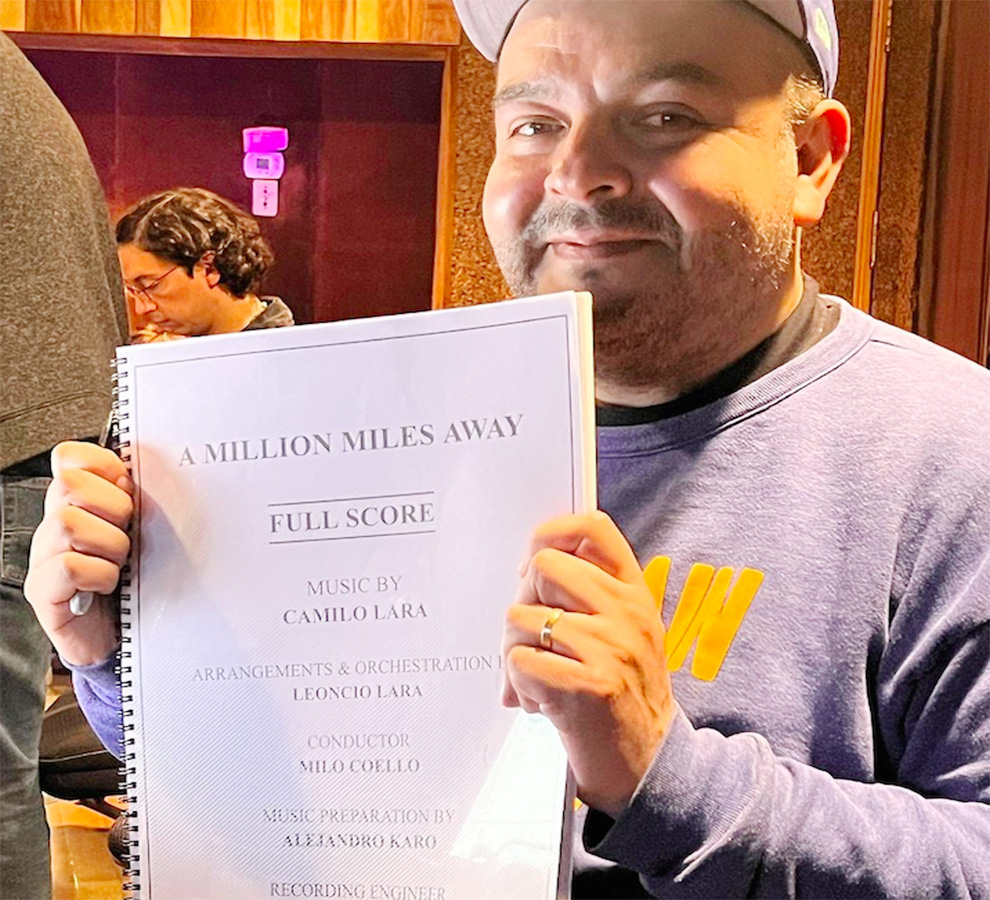 Camilo Lara hizo brillar a la música mexicana en el filme “A million miles away”