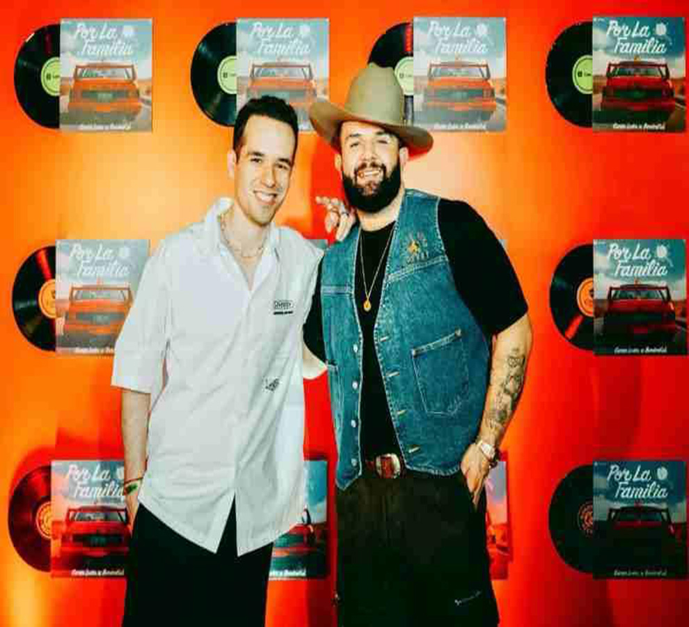 Carin León: éxito rotundo en su gira “Colmillo de Leche”