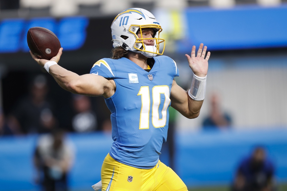 30-13. Los Chargers se reactivan al ritmo de Herbert