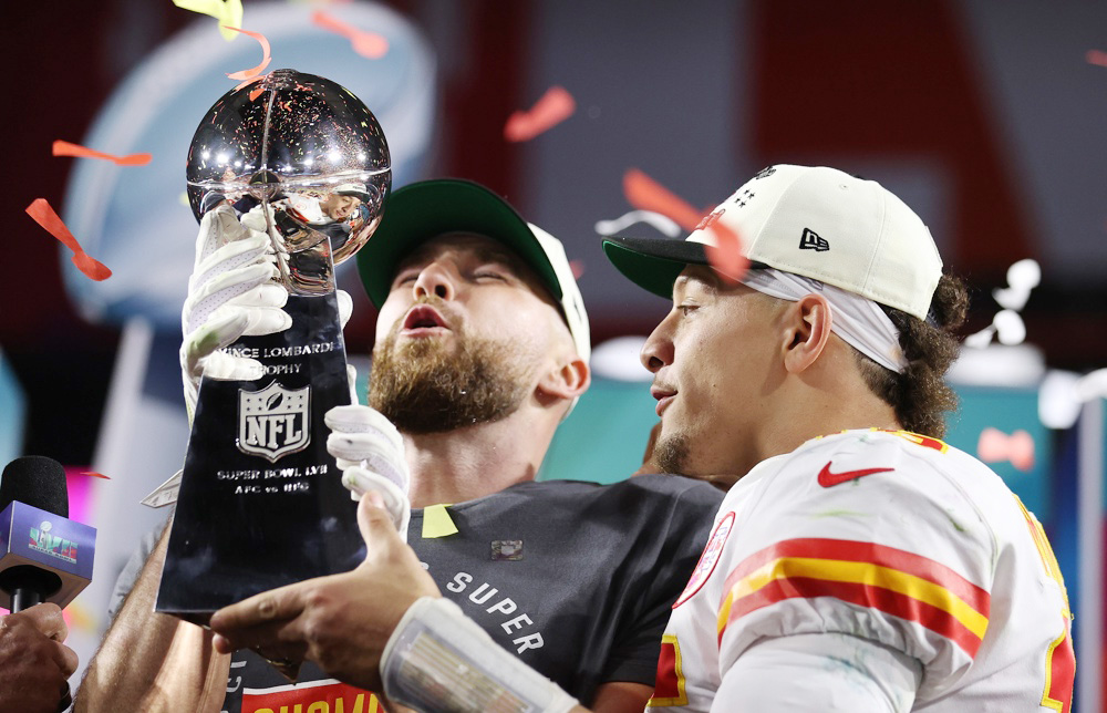 19-8. La conexión Mahomes-Kelce da el quinto triunfo seguido a los Chiefs