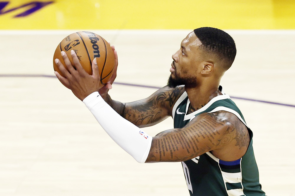 Lillard se estrena con los Bucks, Aldama anota 15 puntos con los Grizzlies