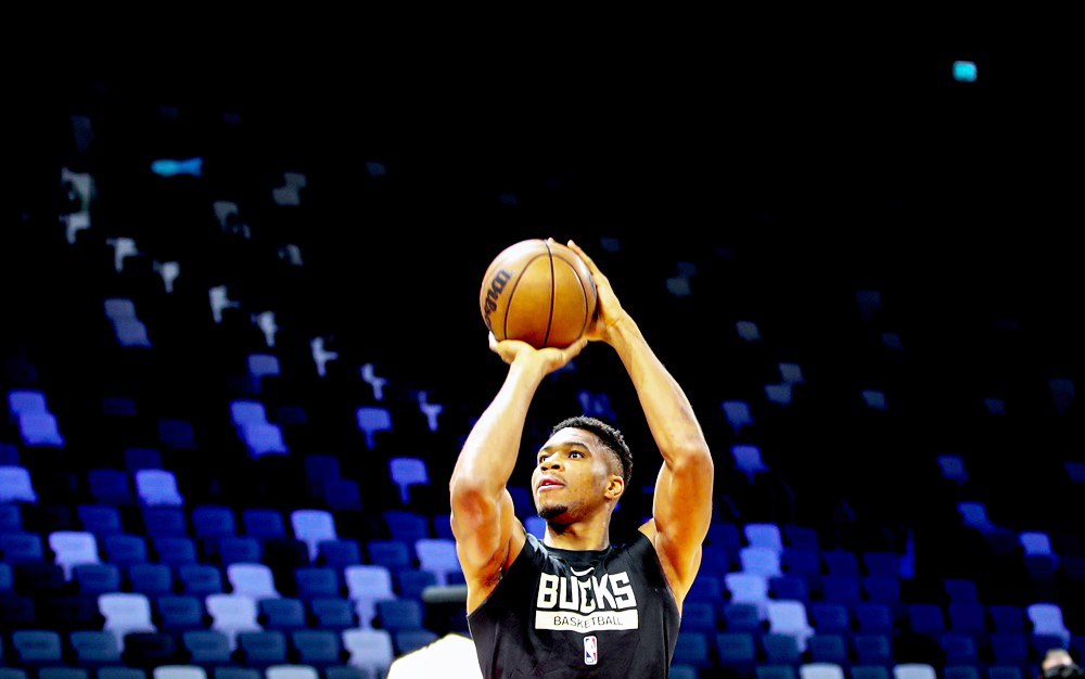 118-117. Lillard enamora a Milwaukee en su debut con 39 puntos
