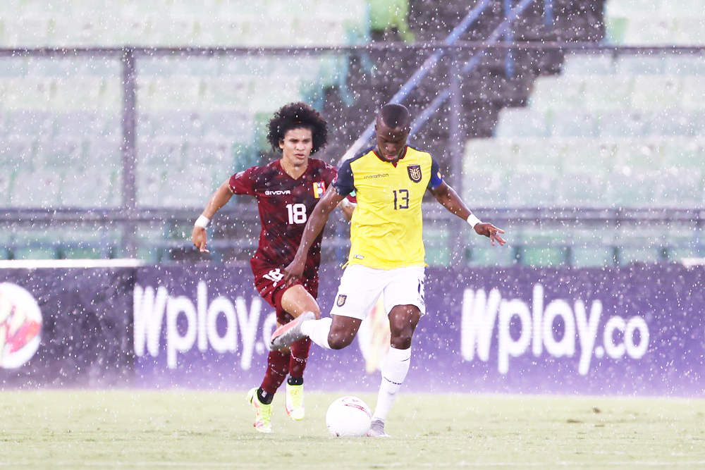 Venezolano Bello dice que la fortaleza de su país en eliminatorias es el trabajo de grupo