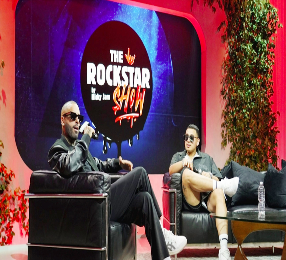 Vocalista de Fuerza Regida destaca crecimiento del regional mexicano en Semana de Billboard