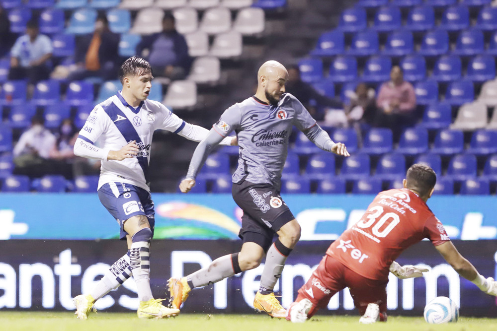 El paraguayo González y el colombiano Preciado reanudan lucha por título de goleadores